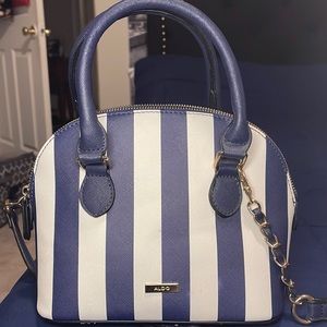 NWOT Aldo Navy Bloom Crossbody